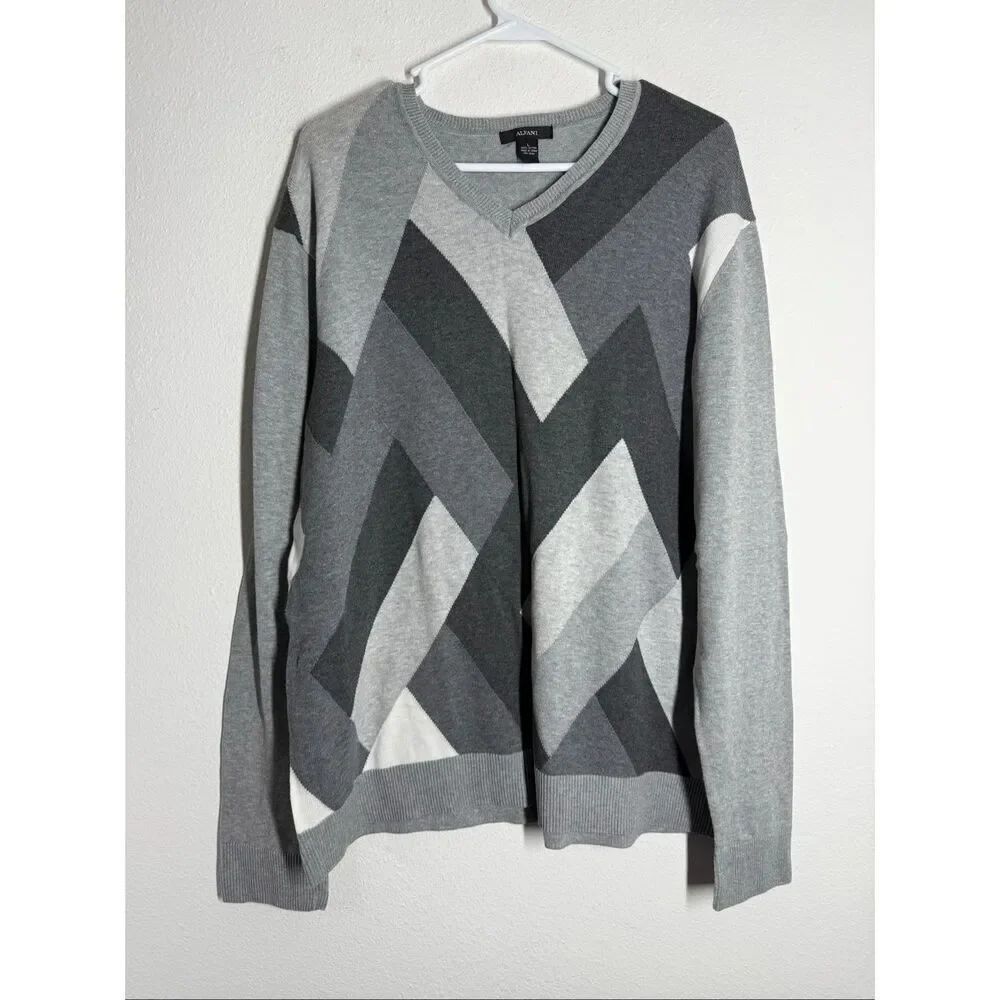 ALFANI Mens Cotton Argyle V-Neck Sweater Shades of Gray & White Size L